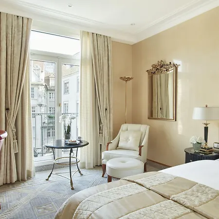 Hotel Savoy Baur En 5*