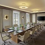 Savoy Baur En