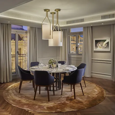 Savoy Baur En