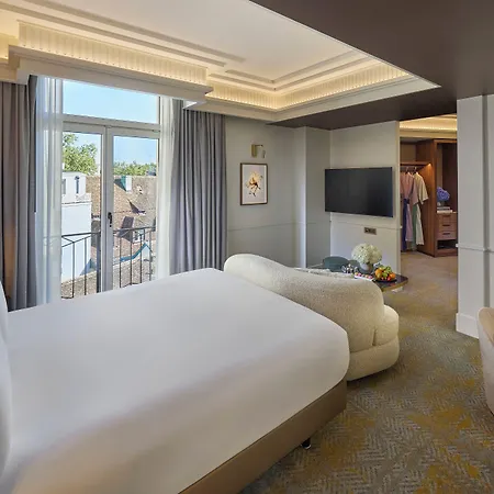 Savoy Baur En Ξενοδοχείο 5*