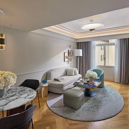 Savoy Baur En 5*