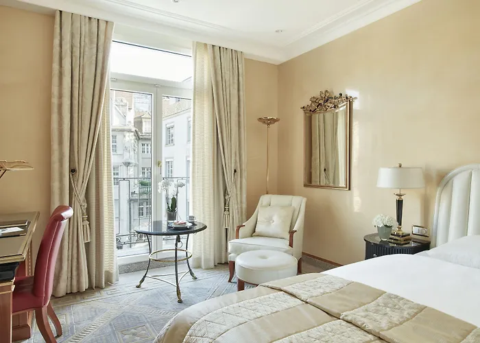 Szálloda Savoy Baur En 5*