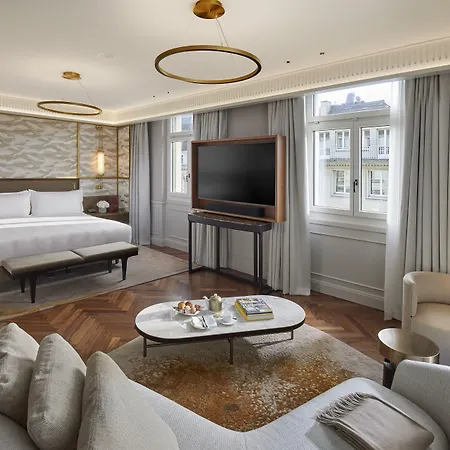 Savoy Baur En 5*