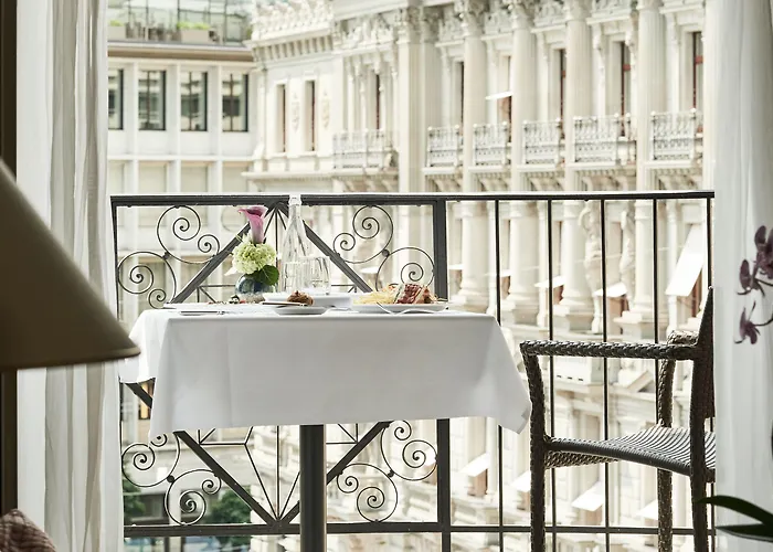 酒店 Savoy Baur En