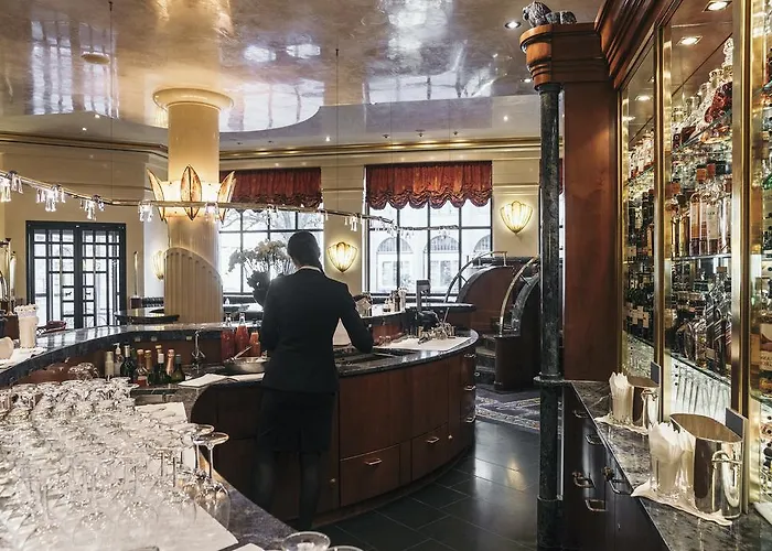 酒店 Savoy Baur En